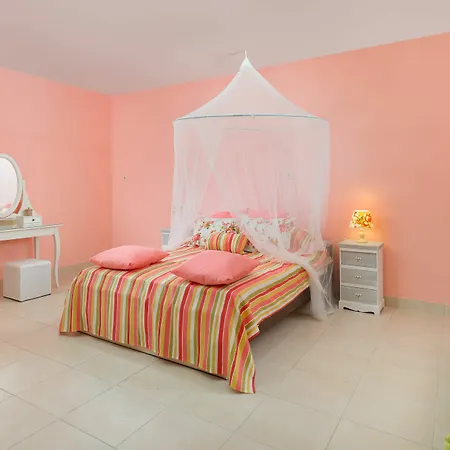 بيت للعطل Villas Marianna *