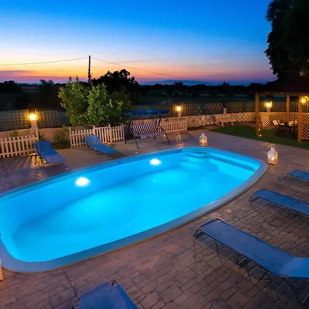 بيت للعطل Villas Marianna *