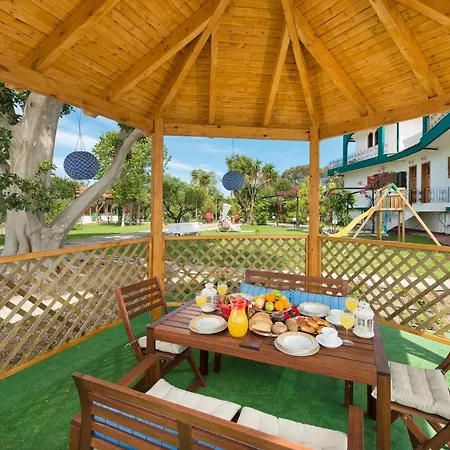 Villas Marianna بيت للعطل Kalavárda